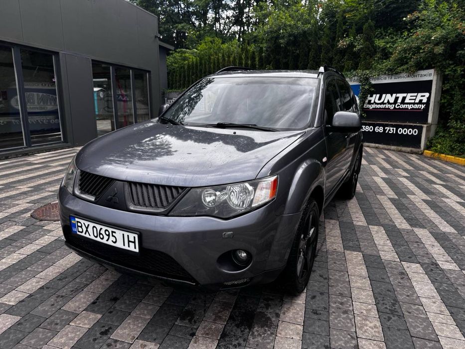 Mitsubishi Outlander XL