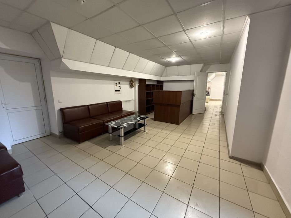 ПРОДАЖ Комерційного Приміщення ІВАНО-ФРАНКІВСЬК  ПАСІЧНА, 38