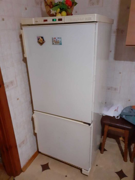 Вживаний холодильник у хорошому стані
