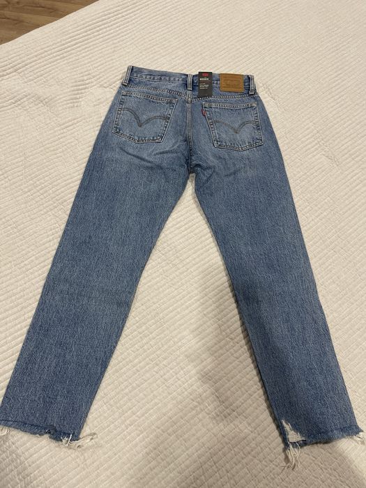 Джинси жіночі Armani, Levi’s