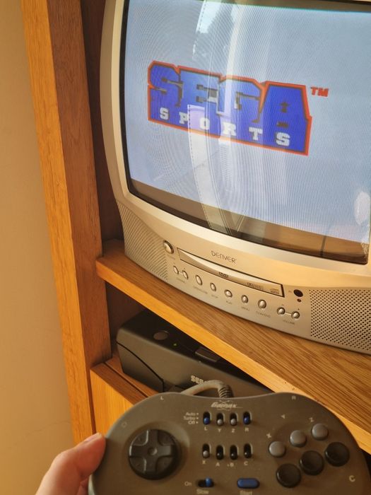 Consola Sega saturn + jogo