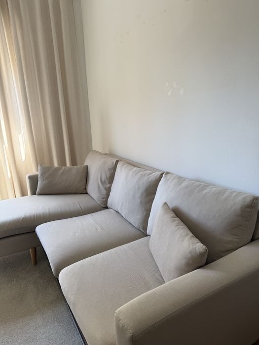 Sofa Maisons Du Monde, como novo. Não apresenta nenhuma mancha.
