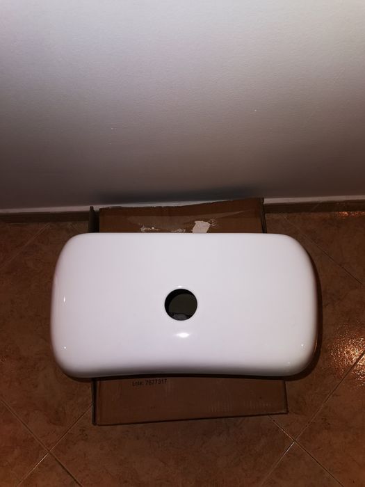 Caixa de Água para Retrete Nova