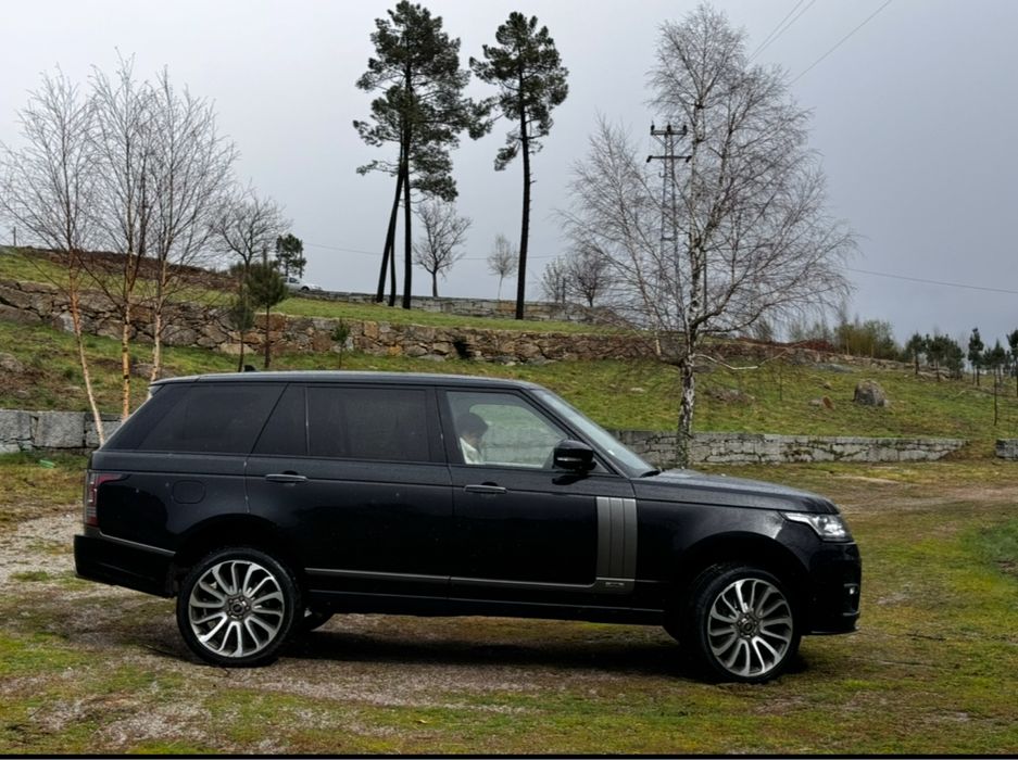 Range Rover Vogue LWB 5.0 Supercharged SVR