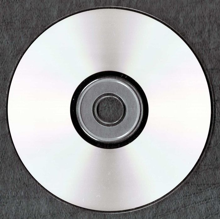 japońskie wydanie CD The Cure Staring At The Sea-The Singles
