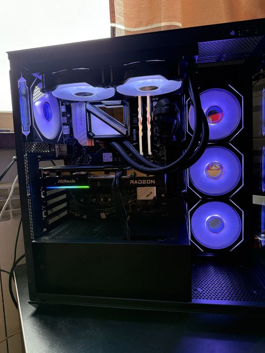 Komputer gamingowy Ryzen 7 7700 Radeon 9060xt 32 GB RAM M2 1TB