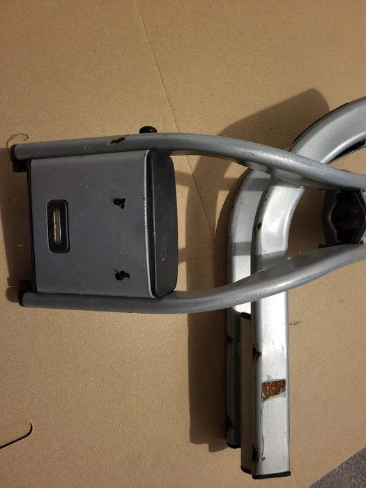 Dziecięcy Fotelik Rowerowy Thule Yepp Maxi - 2 stelaże do mocowania