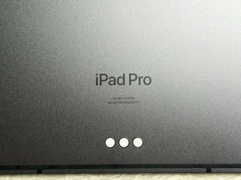 Apple iPad Pro 13 M4 2024 Wi-Fi+LTE 256GB Space Black A2926 100% 8 циклів №125