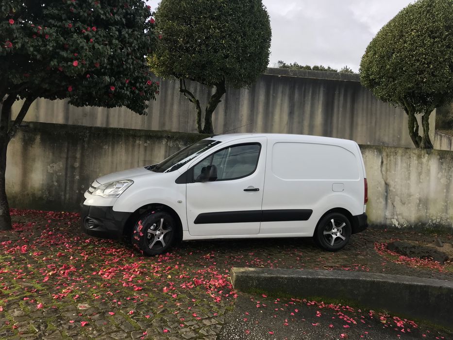 Troco por carrinha maior /berlingo
