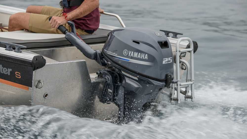 Yamaha F25G | silnik zaburtowy | 25 KM | rumpel, manetka | waga 57 kg