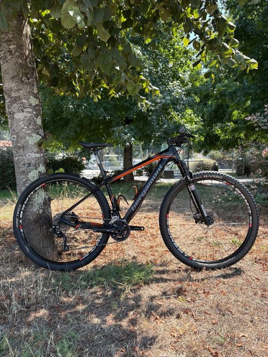Bicicleta Bergamont roda 29 carbono