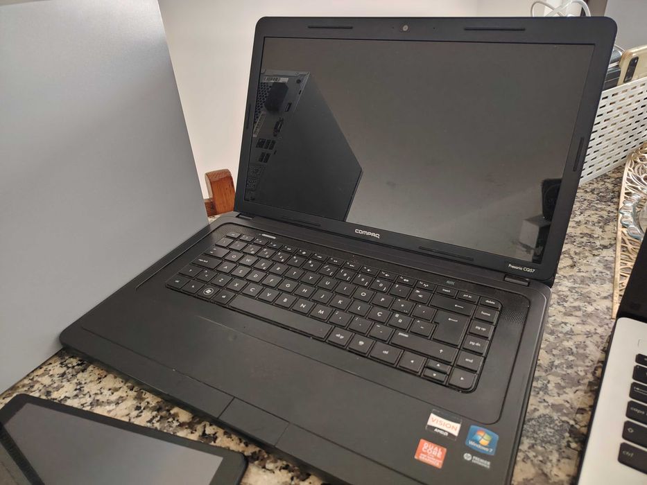 Portáteis + Tablet