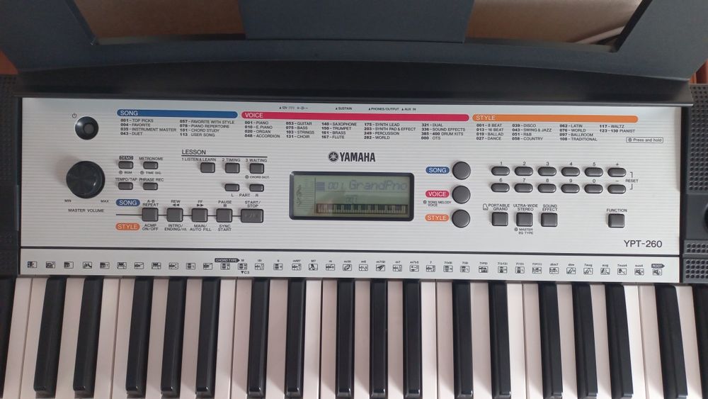 Синтезатор Yamaha YPT-260