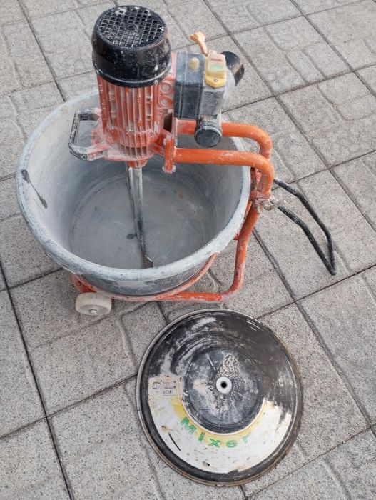 Vendo misturador de argamassa e cola