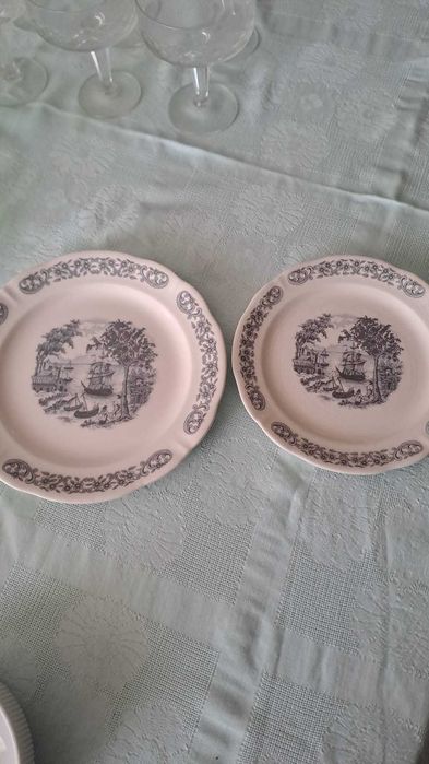 Ceramic Platter Set Featuring Landscape Scenes429755173375856645
