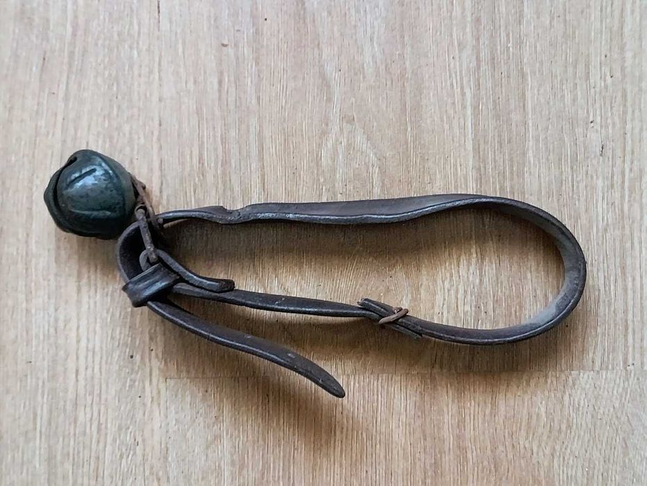 Guizo em couro para cavalo equinos equitação