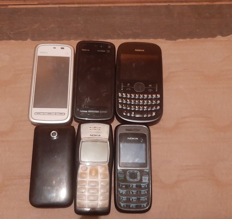 Телефоны Nokia, Samsung