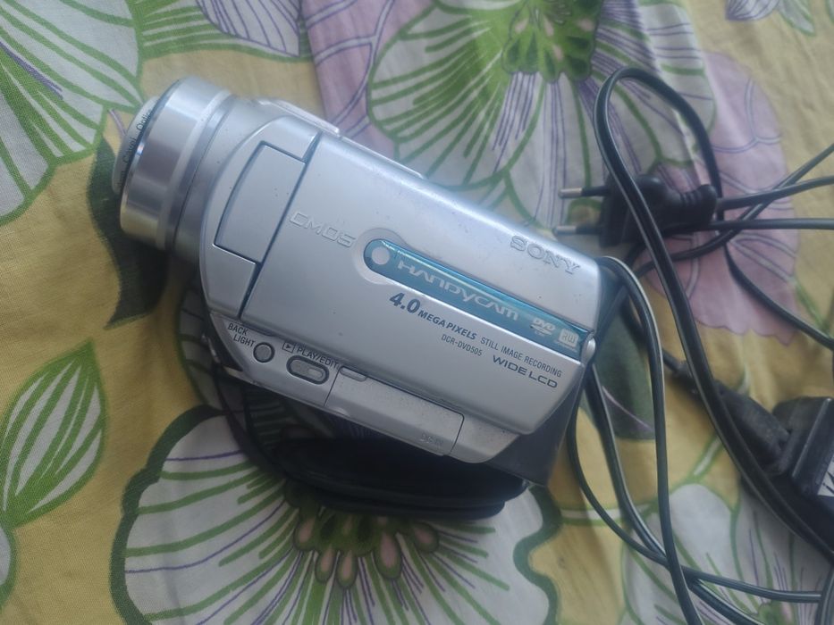 Відеокамера Sony dcr-dvd505