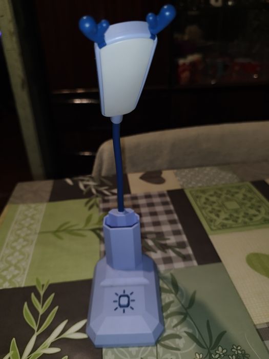 Настільний світильник