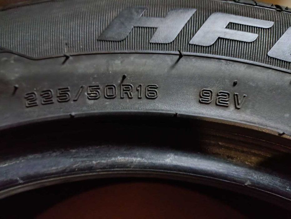Пара шин 225/50R16 95V HIFLY HF805