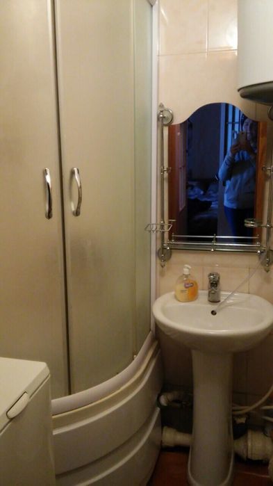 СВОЯ к-ра 3ч-400грн.почасово,посуточно пр.Слобожанский левый берег