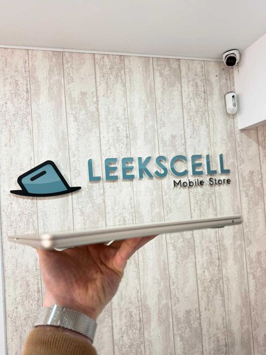 Macbook Air M4 - 15.3P - 16/512GB - LUZ DAS ESTRELAS - GARANTIA