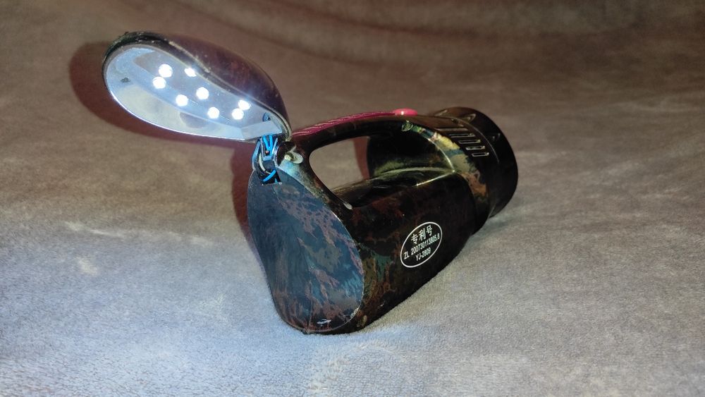 Фонар акумуляторний. Світлодіодний. З зарядкою від 220v.