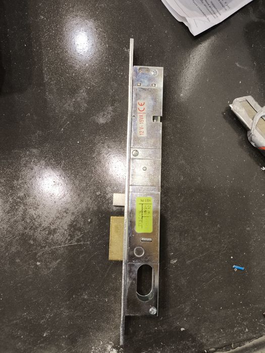 Електромеханічний замок CISA 14020-18-2 (Італія)