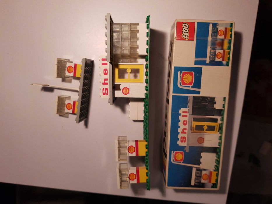 Klocki Lego kolekcjonerskie stacja benzynowa Shell 690 z 1974 roku