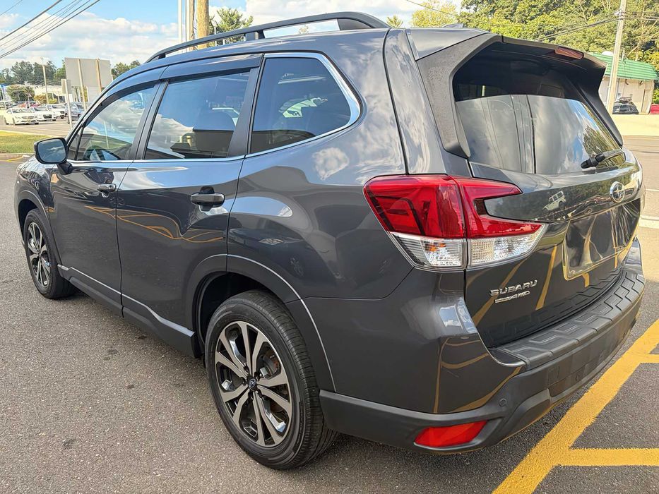 Subaru Forester Limited      2021