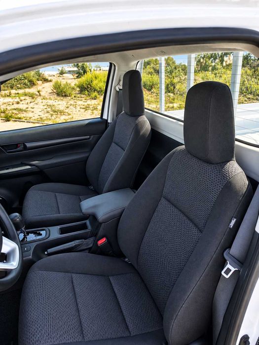 Toyota Hilux 2.4 4x4 Automática | Cabine Simples | 2025 | IVA Dedutível