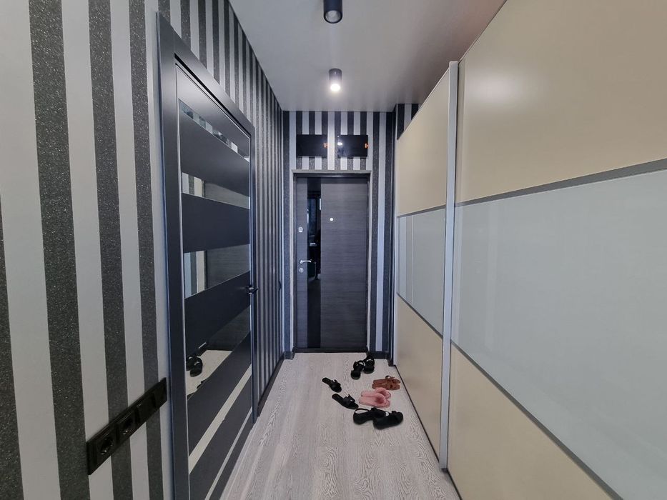 Продам в ЖК Мариинский однокомнатную квартиру- студию