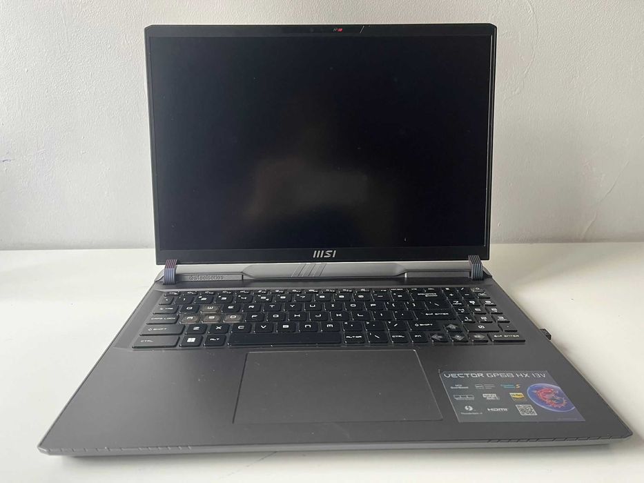Laptop gamingowy na sprzedaż MSI VECTOR GP68 HX 13V