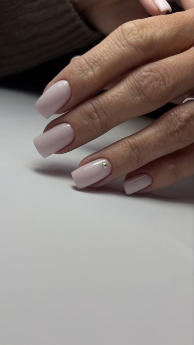 Манікюр на Івасюка (Оболонь)