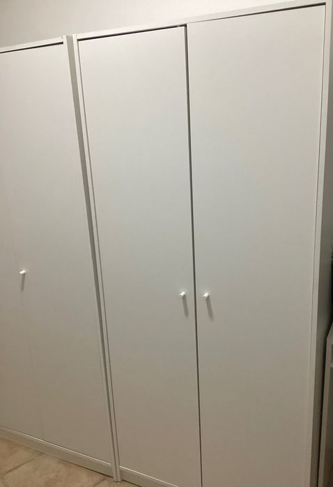 Roupeiro 2 portas IKEA