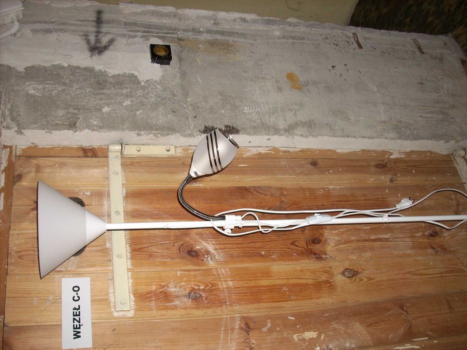 lampa kuchenna lub lazienkowa
