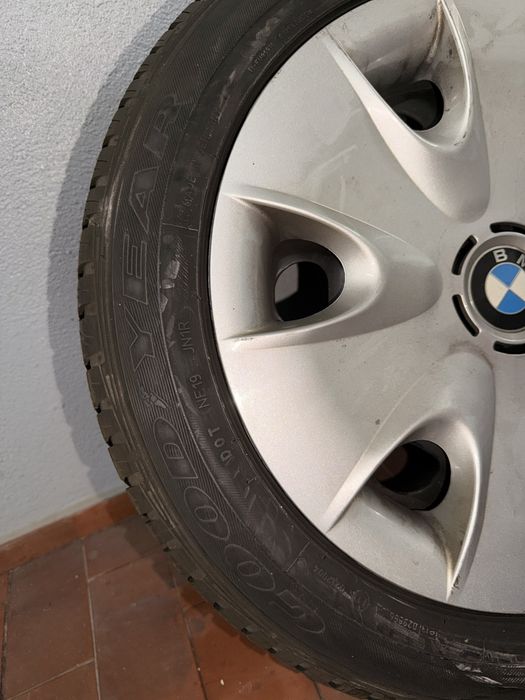 Pneus com jantes Good Year 195/55 R16