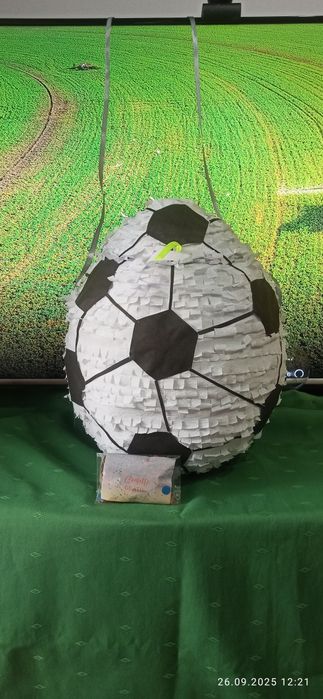 Piniata PIŁKA NOŻNA na urodziny dla dzieci!!!