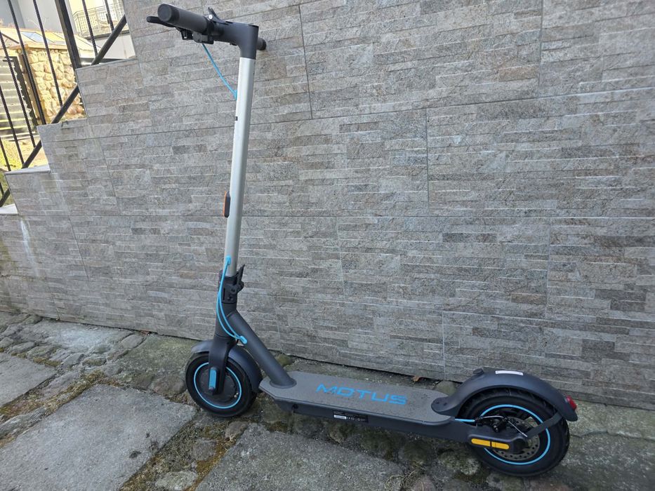 Hulajnoga Motus Scooty 10 lite