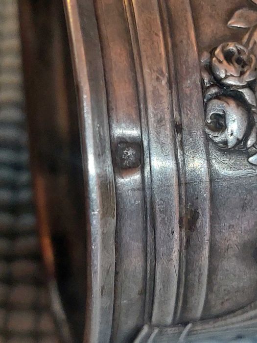 Peça em prata antiga