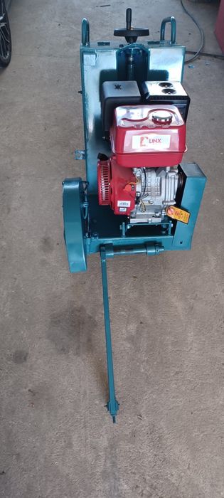 Vendo maquina de cortar asfalto