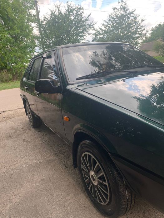 Автомобіль ВАЗ 21099
