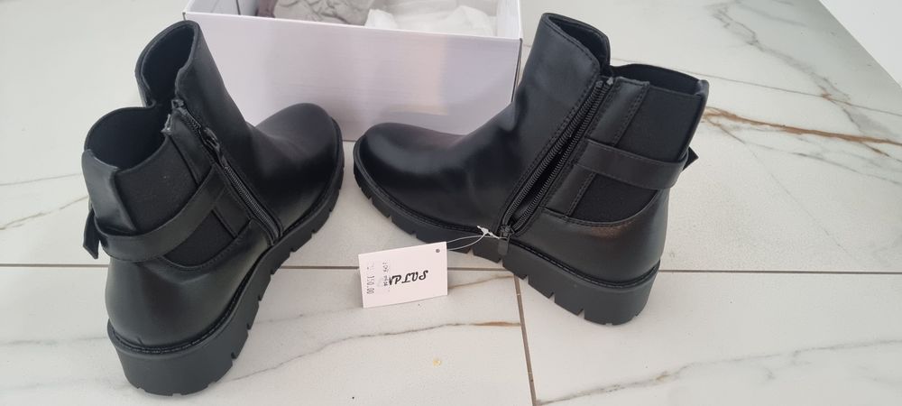 Nowe skórzane ocieplane botki 38