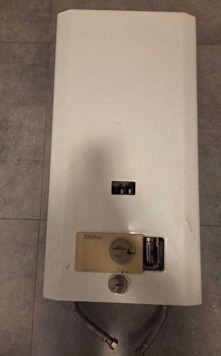 gazowy grzejnik wody - Vaillant - piecyk przepływowy