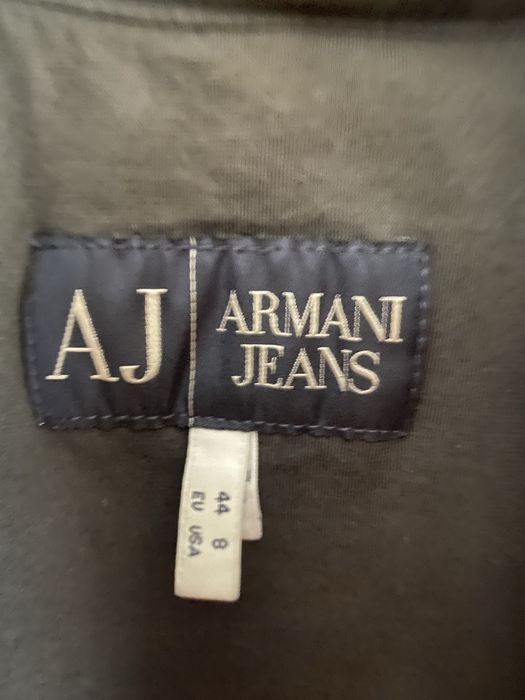Продам кожаную куртку ARMANI