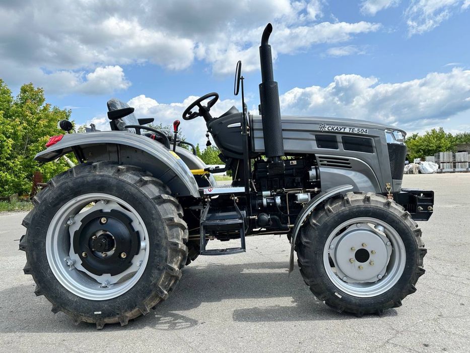 Мінітрактор СКАУТ TE 504 рівна підлога резина Armour