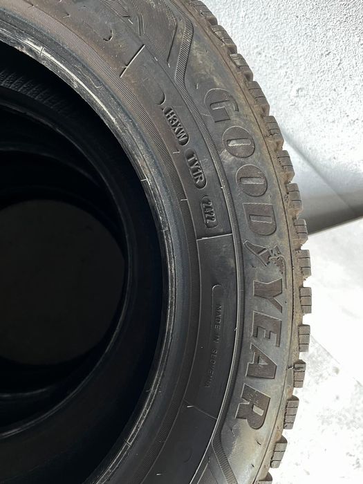 205/60/16 Goodyear UltraGrip9+