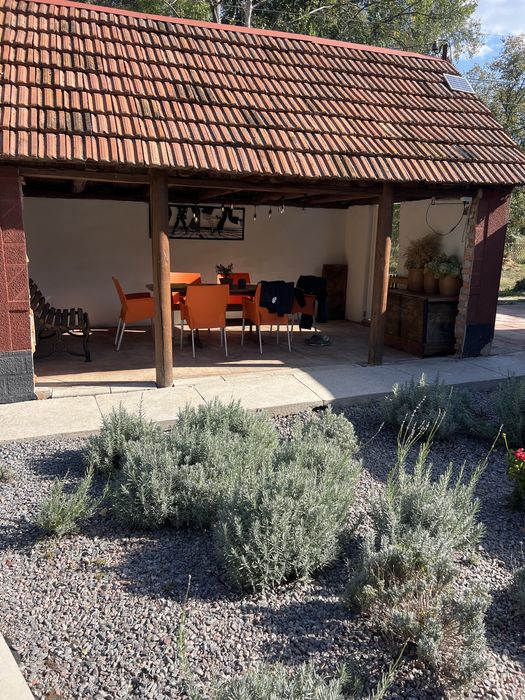 Будинок подобово для зустрічей, свят, вечірок.