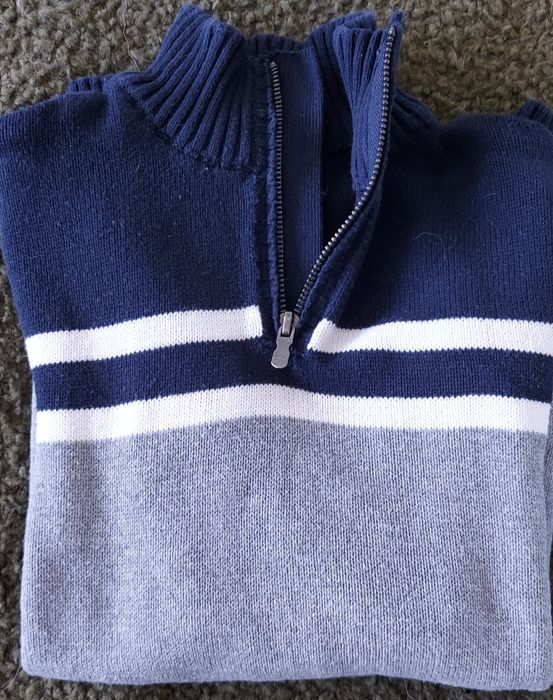 Camisola malha azul e cinza