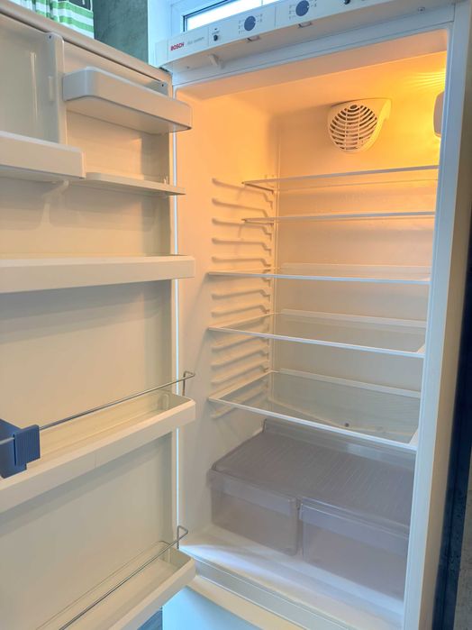 продам холодильник Бош!